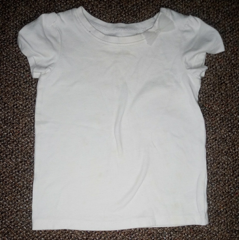 White tulle bow t-shirt